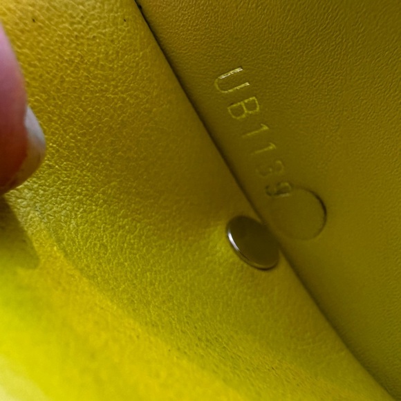 Louis Vuitton Taigarama Discovery Compact Yellow Wallet - Picture 3 of 6